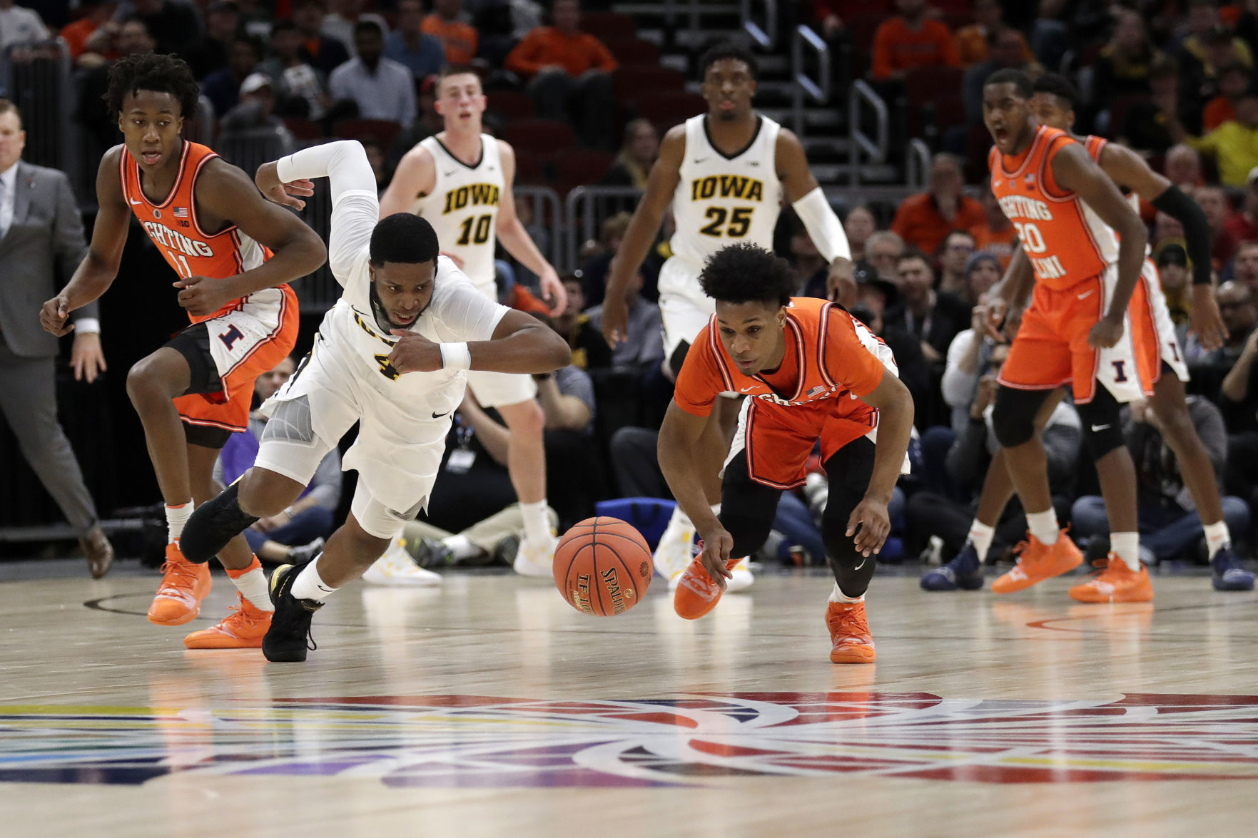 Iowa 83, Illinois 62